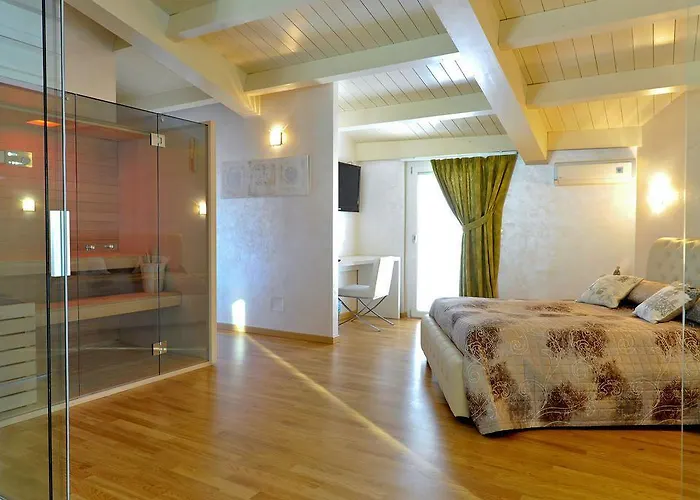 Jolie Bed & Breakfast