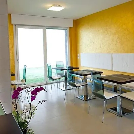 Jolie Bed & Breakfast 4*
