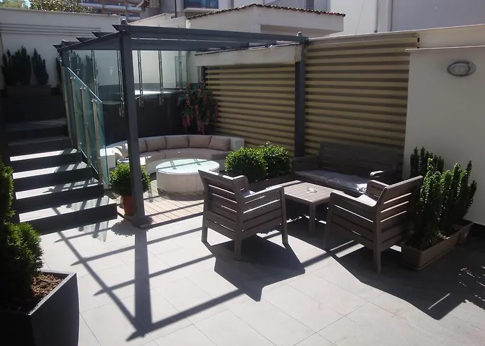 Jolie Bed & Breakfast 4*